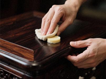 Voksbehandling af palisander